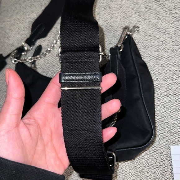 Prada 🚫SOLD🚫EUC 2020 Tessuto Re-Edition 2005 Bag with removable strap! - Picture 9 of 16